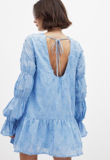 Короткое платье