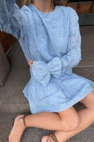 Короткое платье