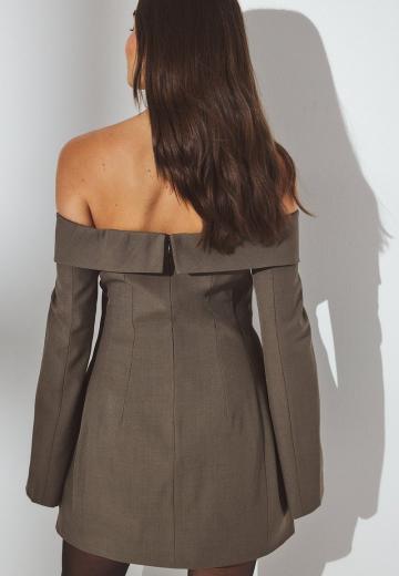 Короткое платье