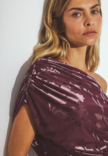 Платье футляр