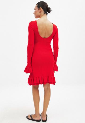 Платье футляр