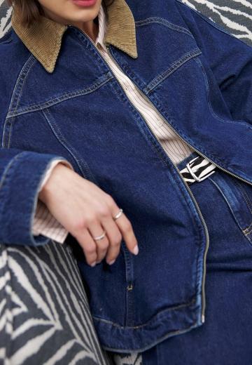 Джинсовая куртка
