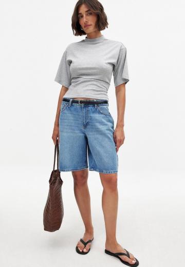 Джинсовые шорты