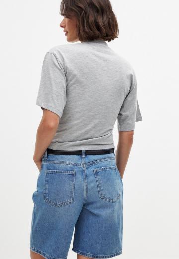 Джинсовые шорты