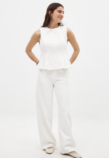 Прямые джинсы