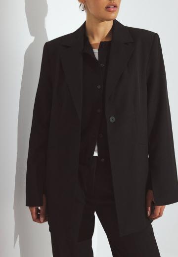 Короткое пальто