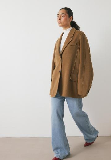 Короткое пальто