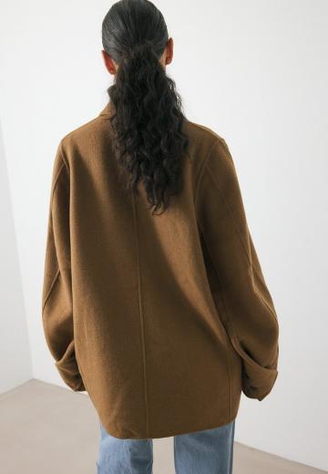 Короткое пальто