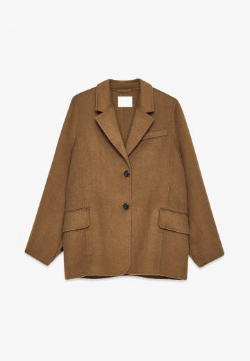 Короткое пальто