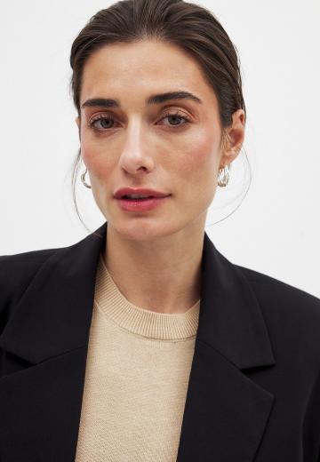 Короткое пальто