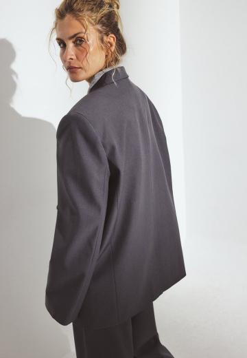 Короткое пальто