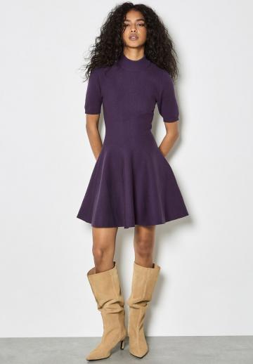 Вязаное платье