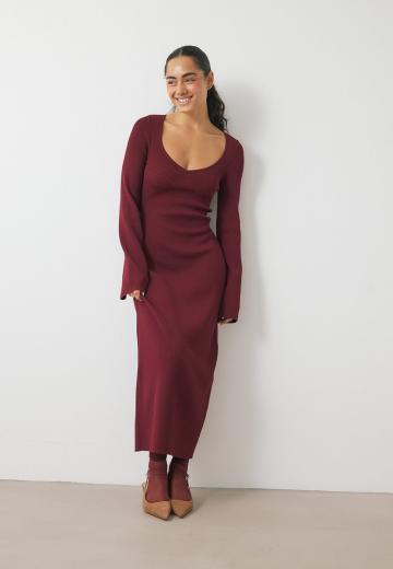 Вязаное платье