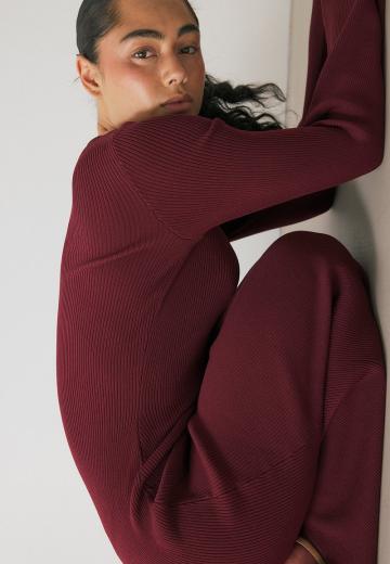 Вязаное платье