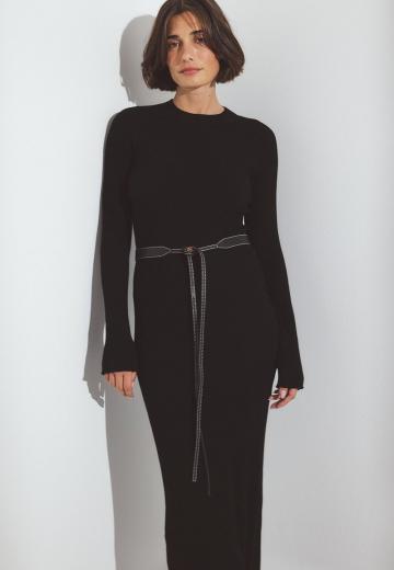 Вязаное платье