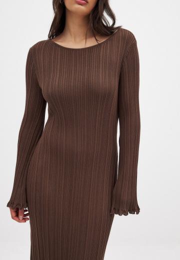 Вязаное платье