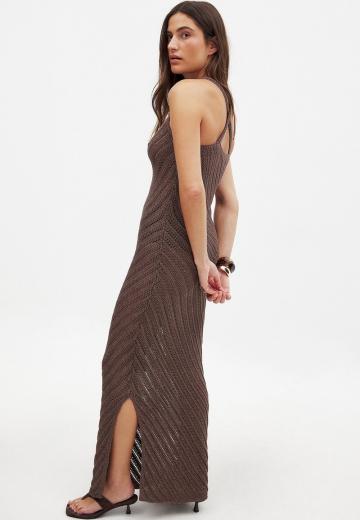 Вязаное платье