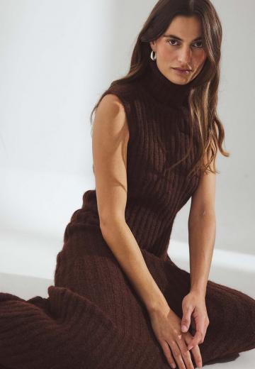 Вязаное платье