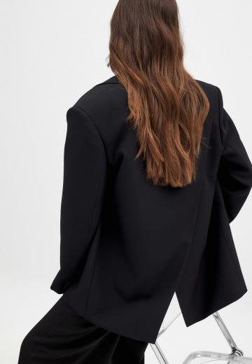 Короткое пальто