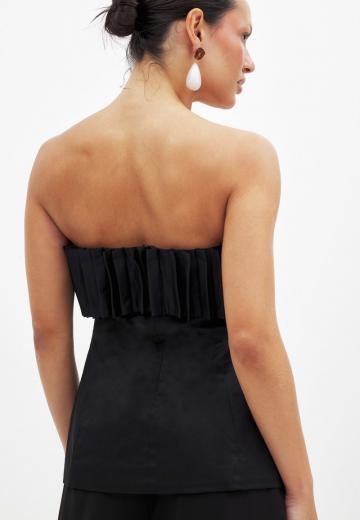 Топ без бретелек