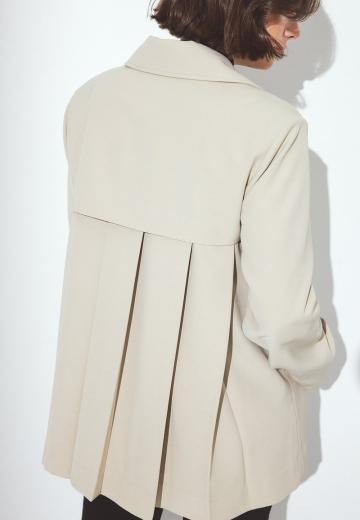 Короткое пальто