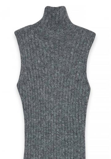 Вязаное платье