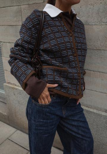 Жаккардовая вязаная кофта