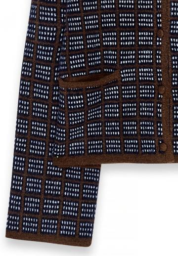 Жаккардовая вязаная кофта