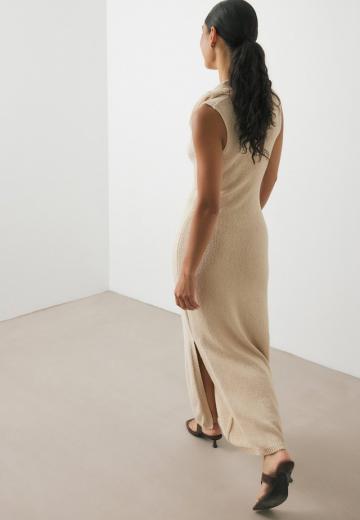 Вязаное платье