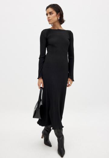 Платье футляр