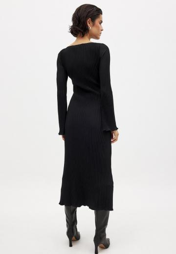 Платье футляр