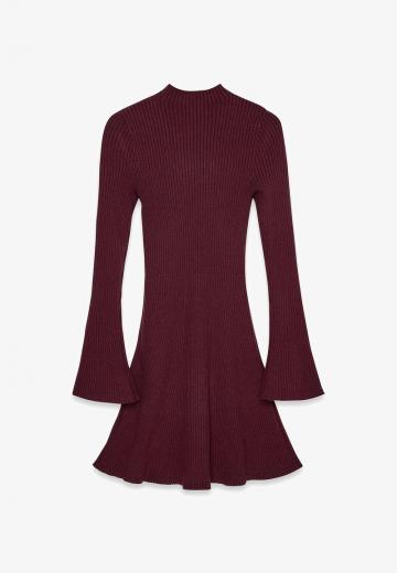 Вязаное платье