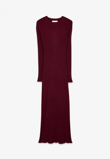 Вязаное платье