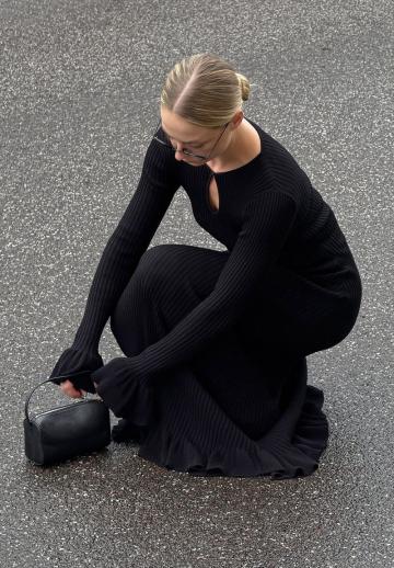 Вязаное платье