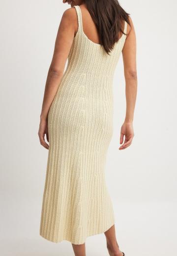 Вязаное платье