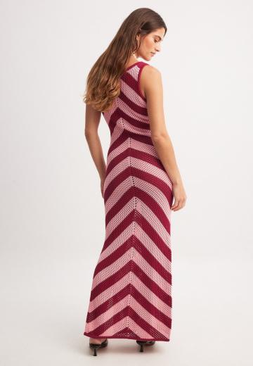 Вязаное платье