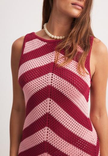 Вязаное платье