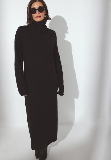 Вязаное платье