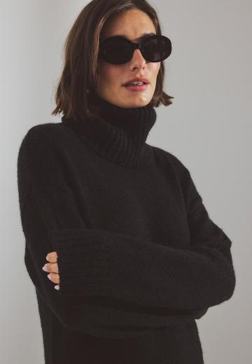 Вязаное платье