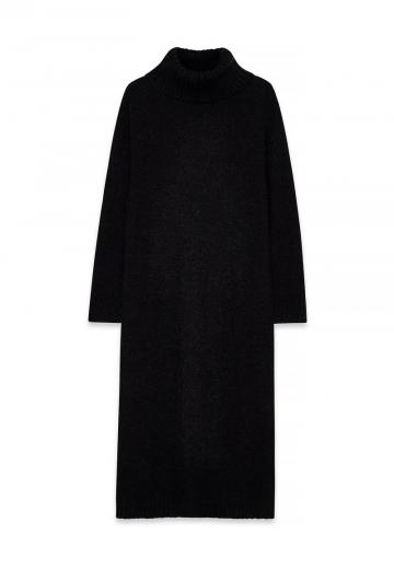 Вязаное платье