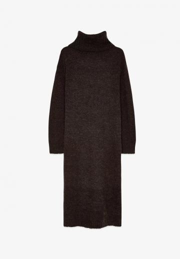 Вязаное платье