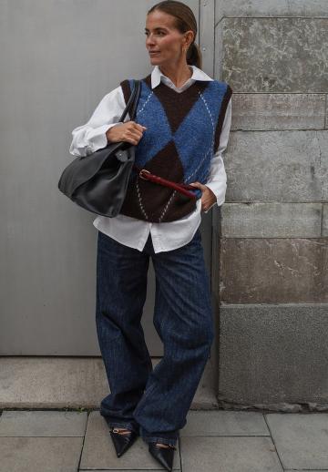 Пуловер без рукавов