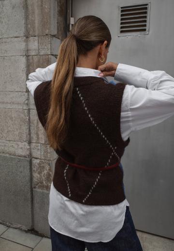 Пуловер без рукавов