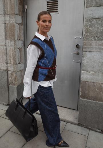 Пуловер без рукавов