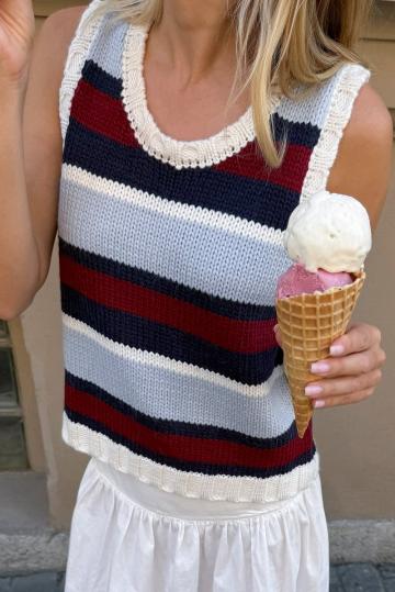 Пуловер без рукавов