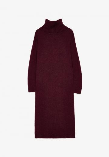 Вязаное платье