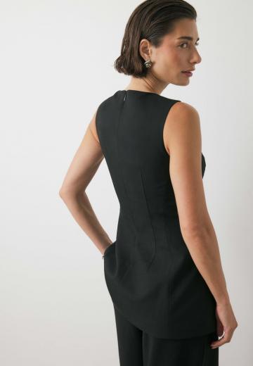 Блузка без рукавов