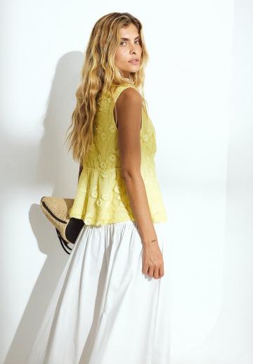 Блузка без рукавов