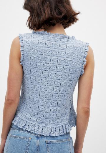 Джинсовая жилетка