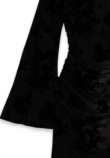 Короткое платье